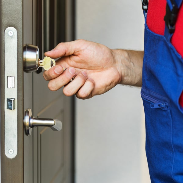 el horario de atención para servicios de cerrajería residencial es de lunes a viernes de 8 am a 6 pm y los sábados de 9 am a 2 pm